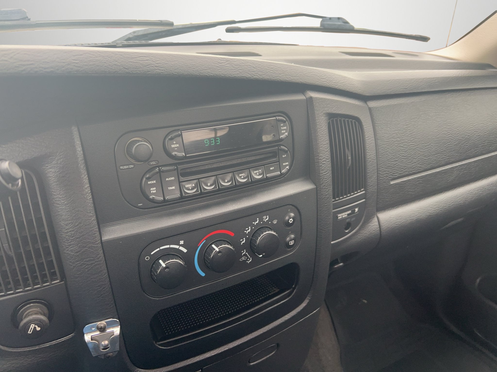 2004 Dodge Ram 1500 SLT