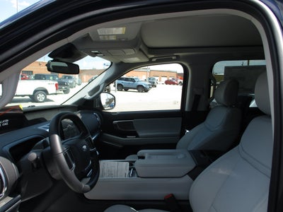 2027 Ford Expedition Max Platinum