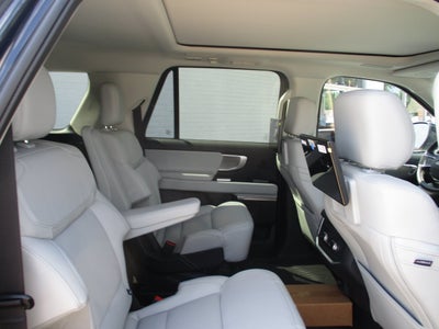 2027 Ford Expedition Max Platinum
