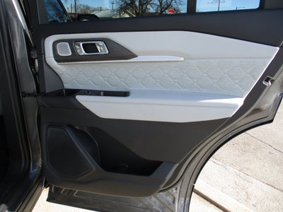 2026 Ford Explorer Platinum