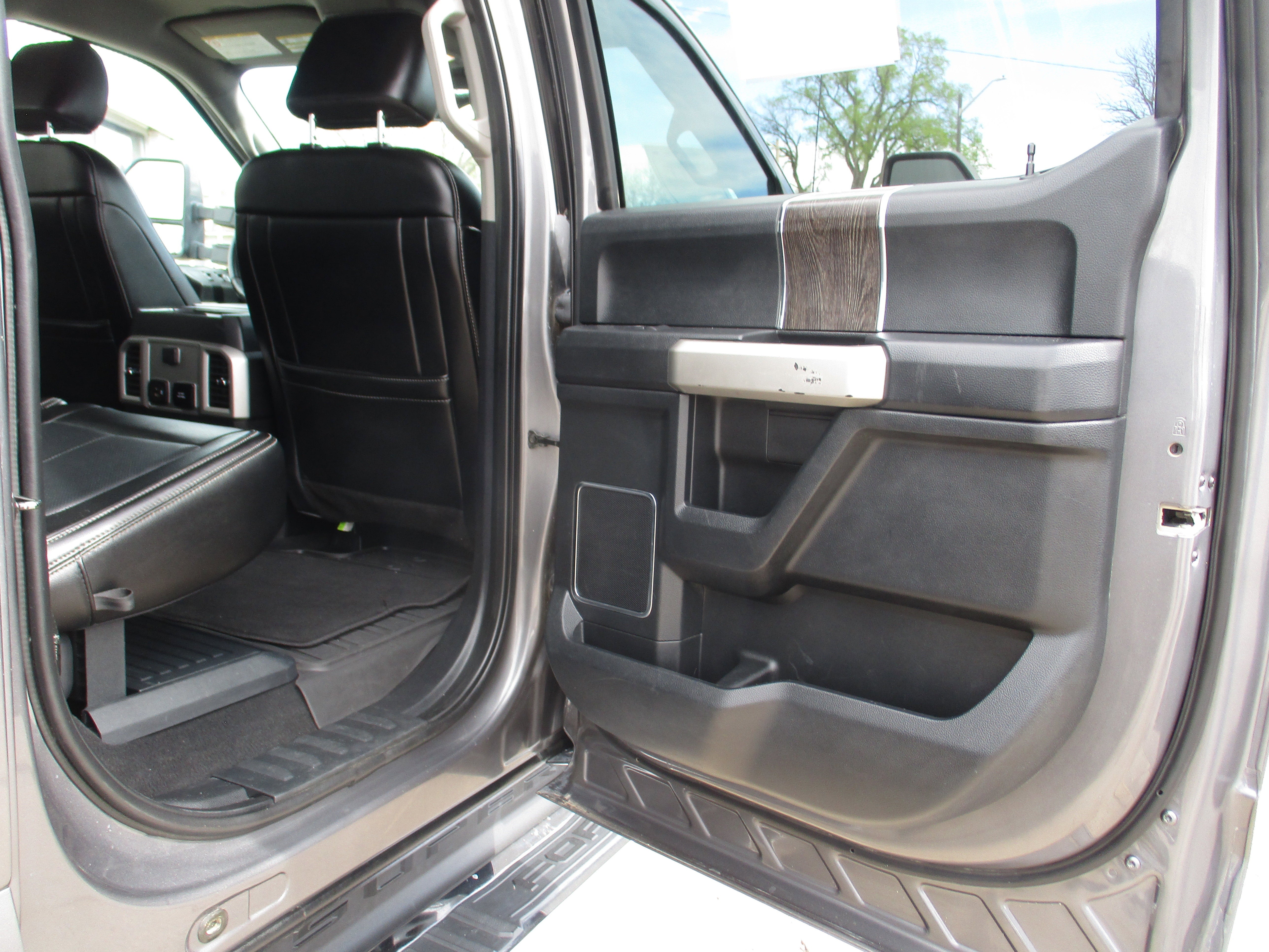 2021 Ford Super Duty F-250 SRW LARIAT