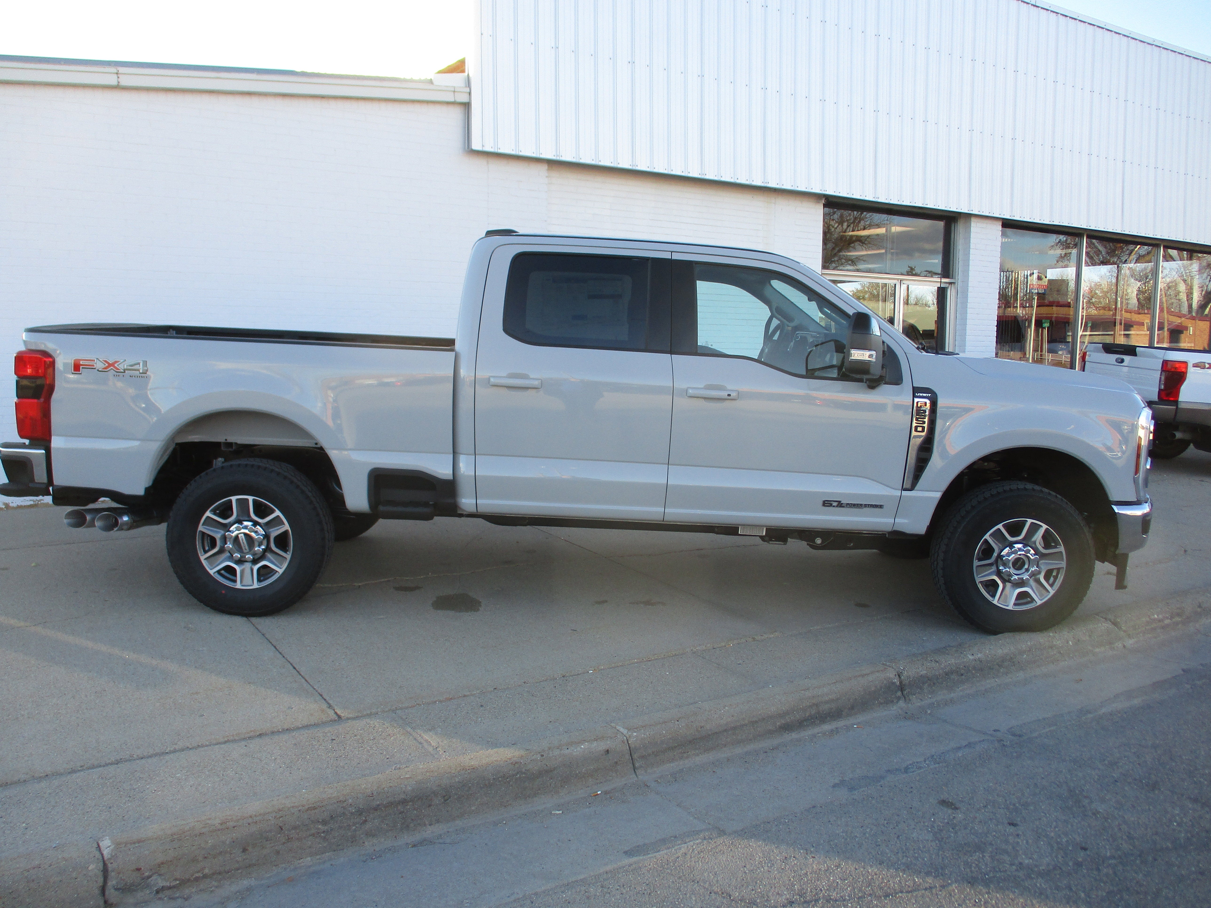 2026 Ford Super Duty F-250 SRW LARIAT