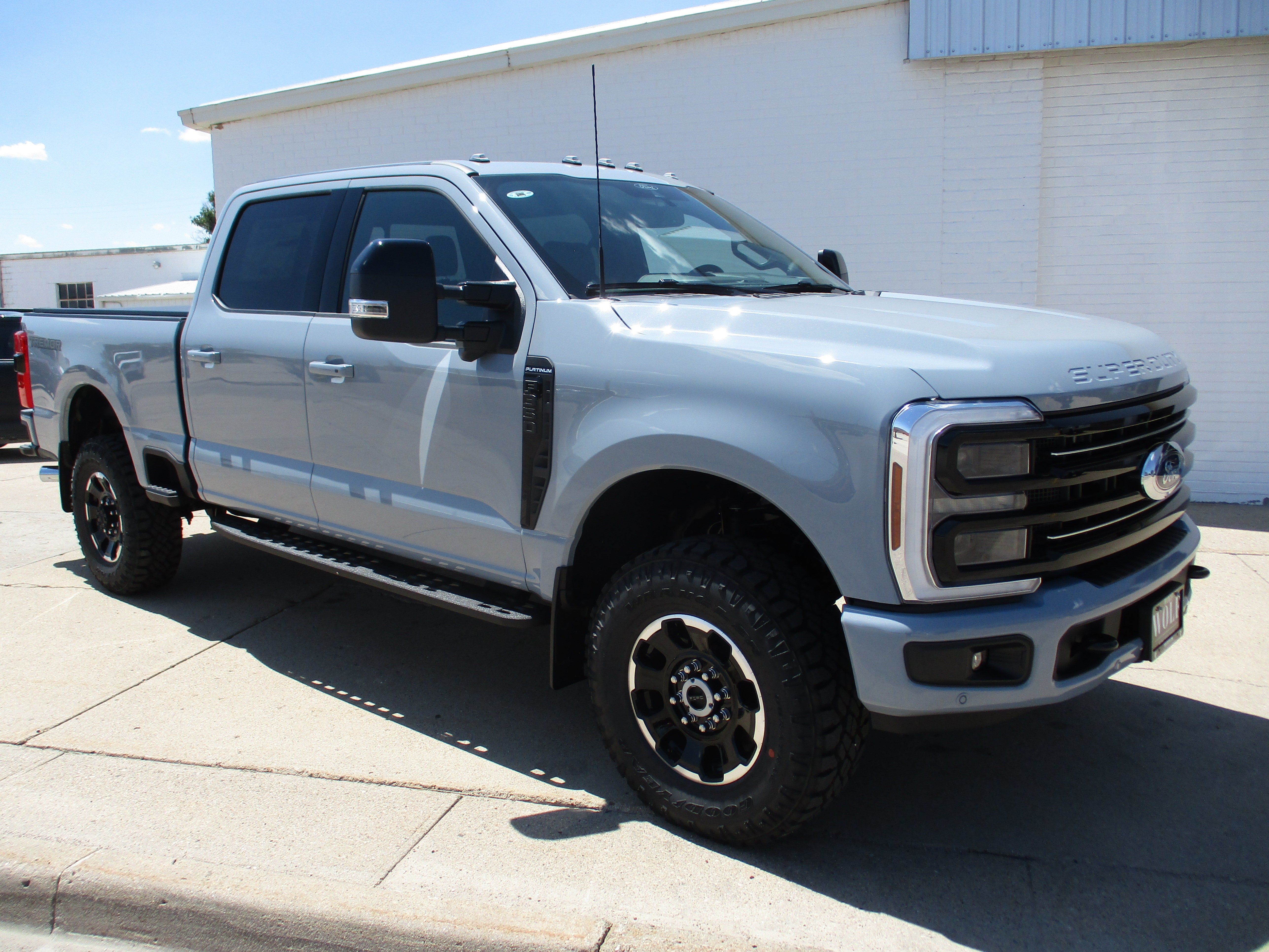 2026 Ford Super Duty F-350 SRW Platinum