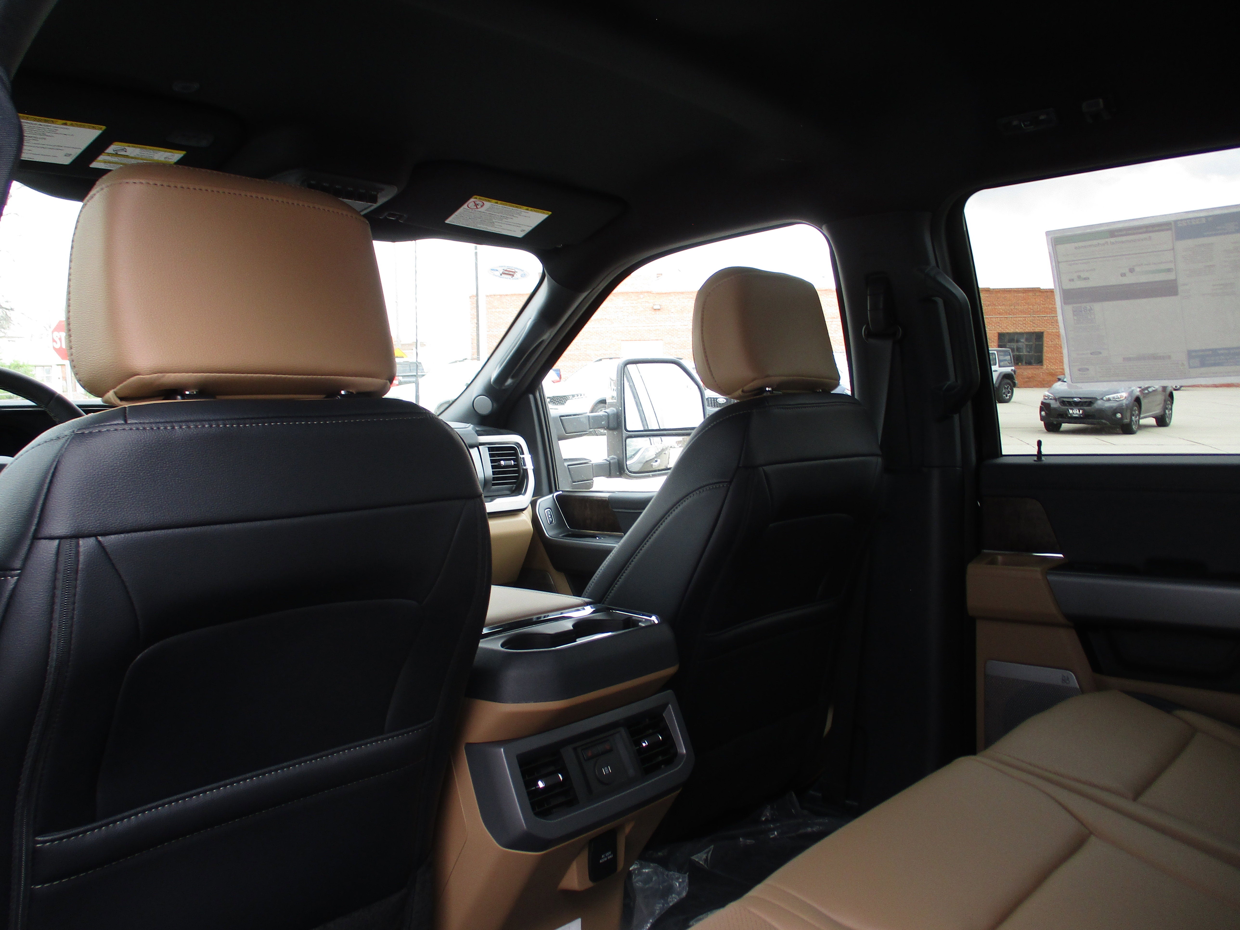 2026 Ford Super Duty F-350 SRW LARIAT