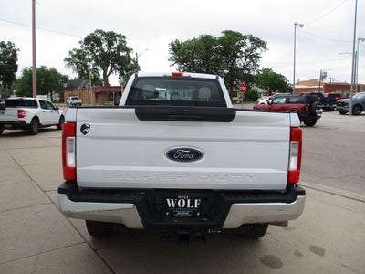 2017 Ford Super Duty F-350 SRW XL