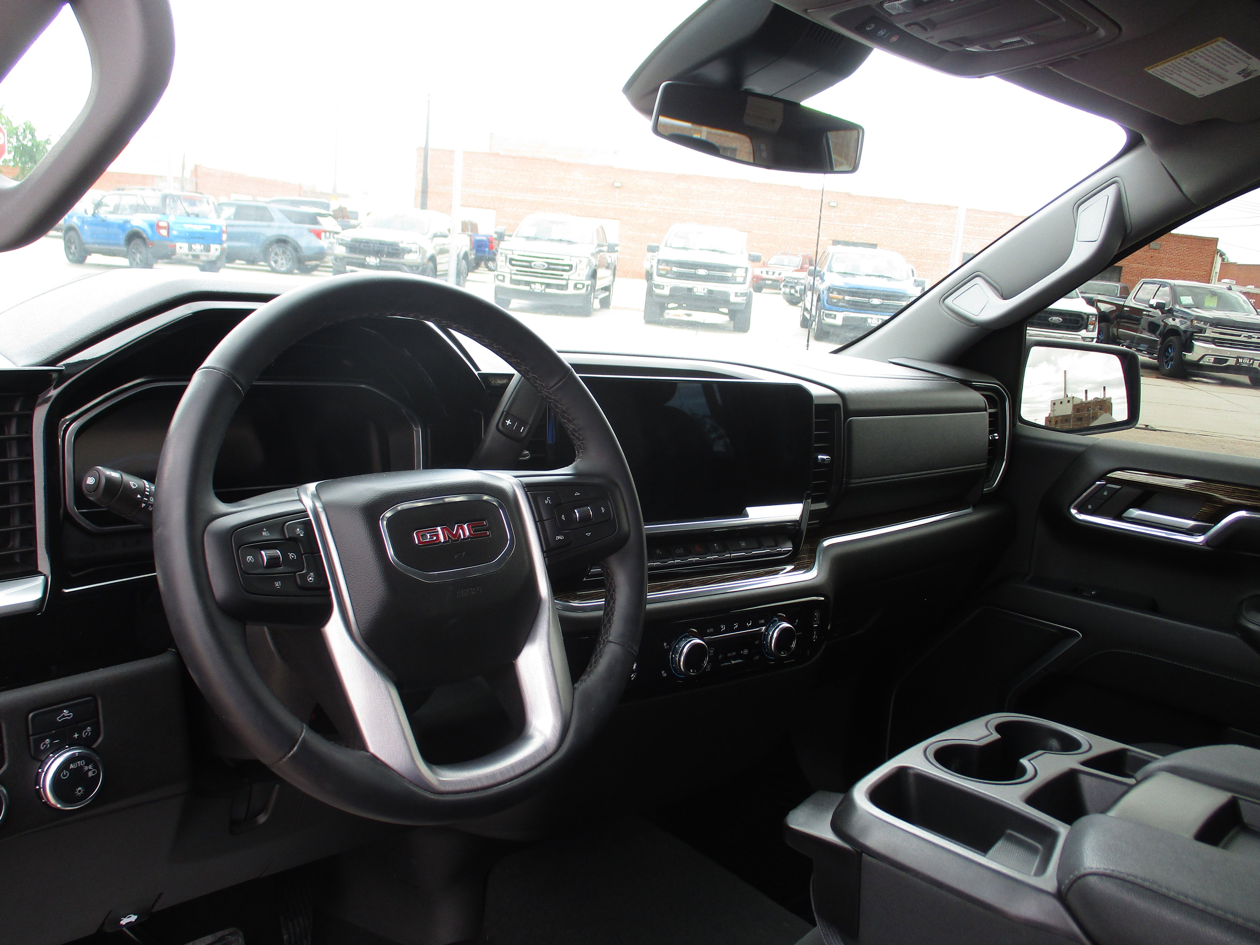 2023 GMC Sierra 1500 SLE