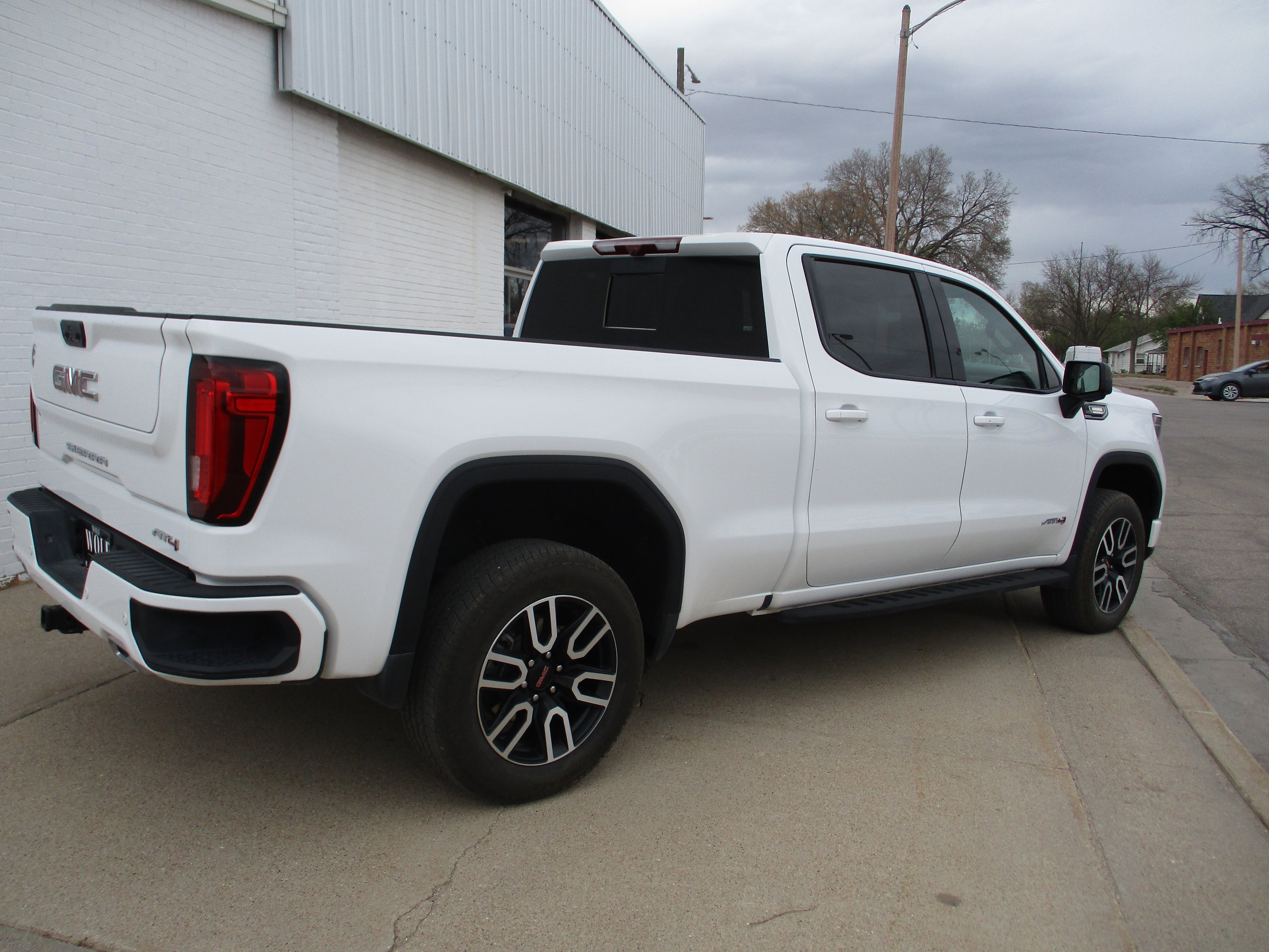 2025 GMC Sierra 1500 AT4