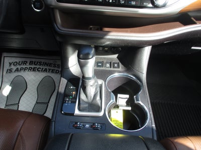 2019 Toyota Highlander Limited Platinum
