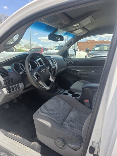 2013 Toyota Tacoma 4WD Access Cab I4 MT (Natl)