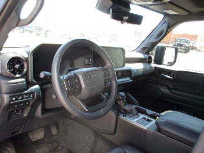 2025 Toyota Land Cruiser 4WD (Natl)